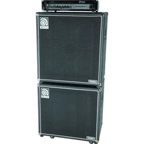 Fotogragie baskytarové aparatury Ampeg - Full Stack
